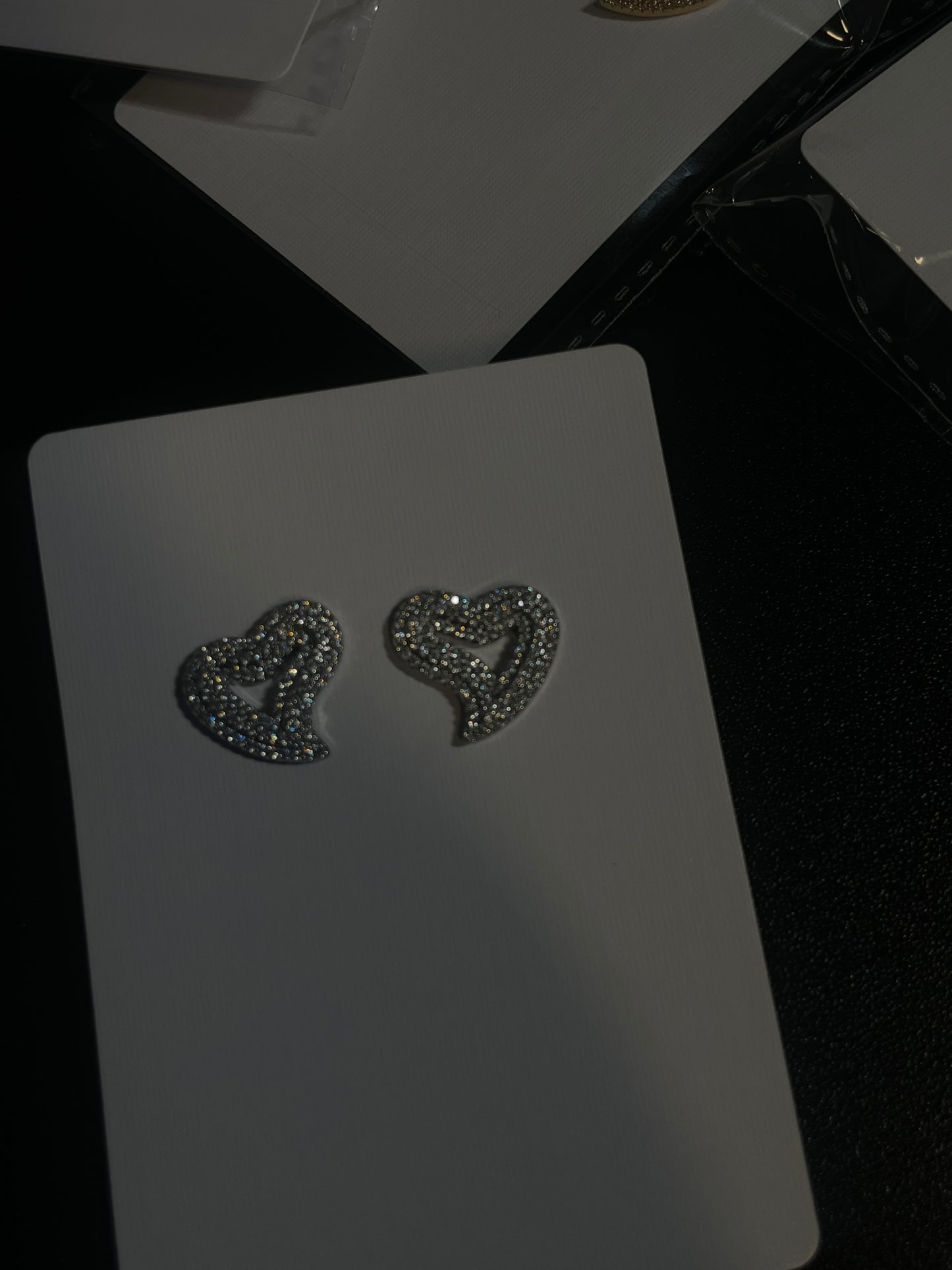 “itGirl” heart shaped earrings